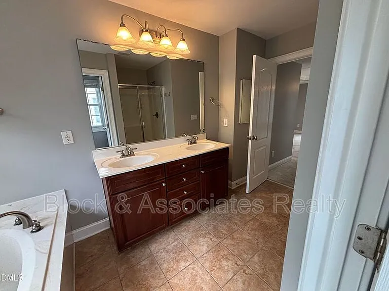 124 Factors Walk Ln — Photo 20