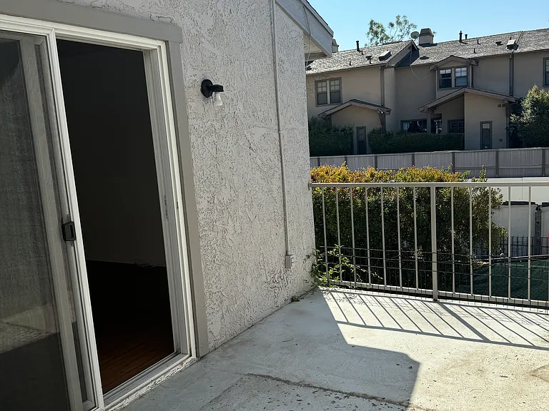 808 Magnolia Ave #5 — Photo 12