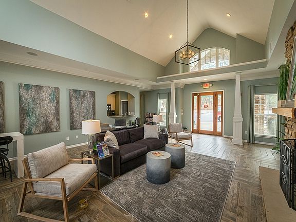 2nd image of 1270 Polo Rd #236