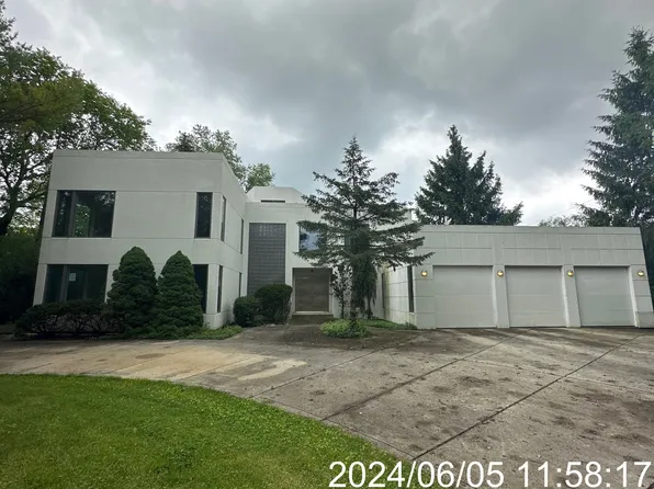 55 Winona Rd, Highland Park, IL 60035