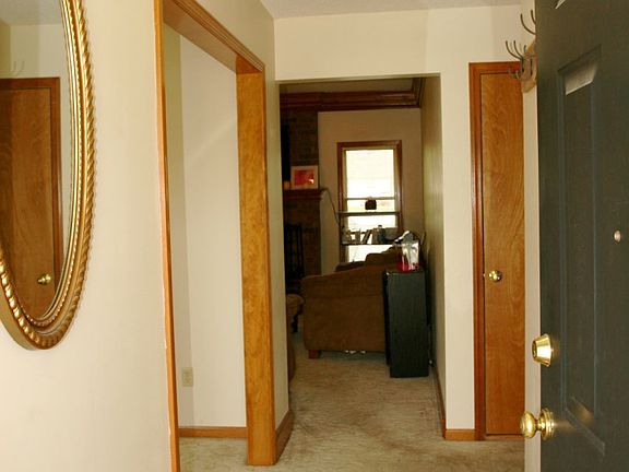 4th image of 1509 S Pollard Ave