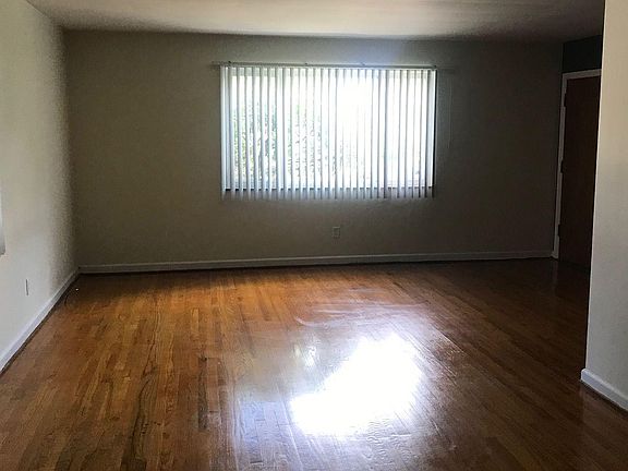 4th image of 1635 Grandview Ave #A
