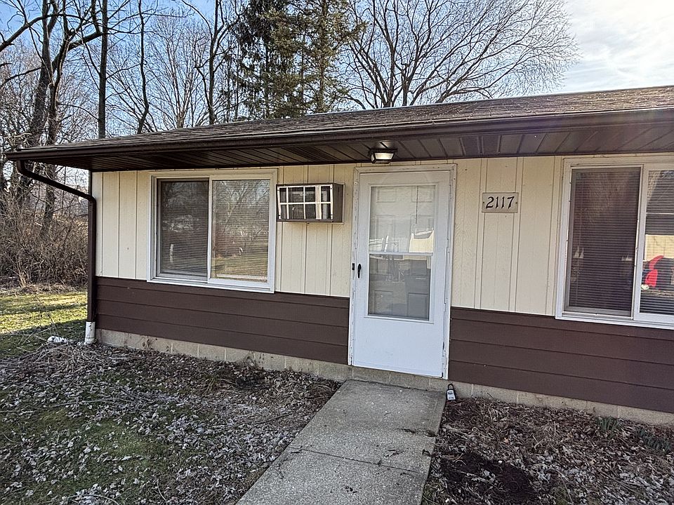 1st image of 2117 Ashbrook St