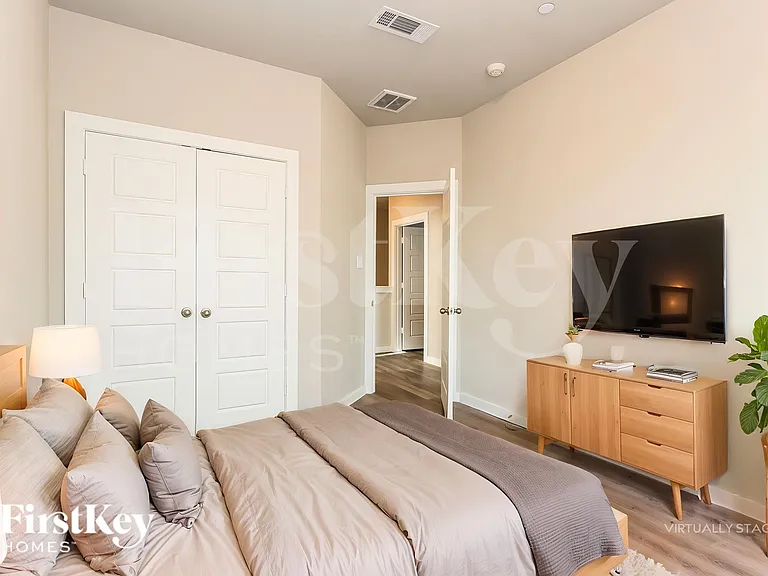 357 N Centro Cir — Photo 15