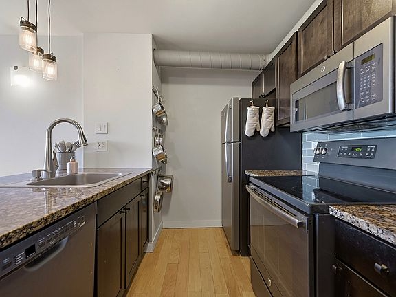 4th image of 400 S Lafayette St APT 701