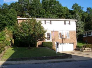 922 Spruce St, Ambridge, PA 15003