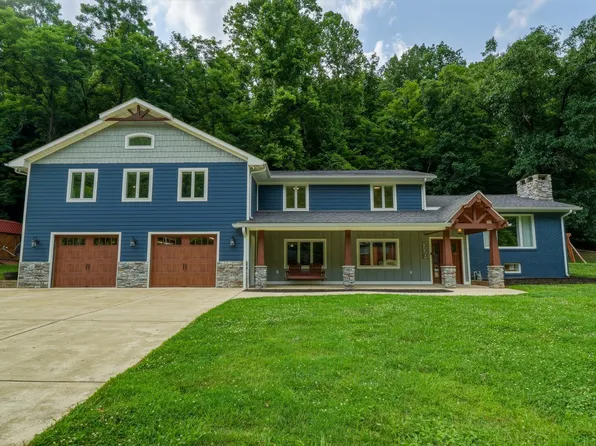 330 Woodville Dr, Huntington, WV 25701