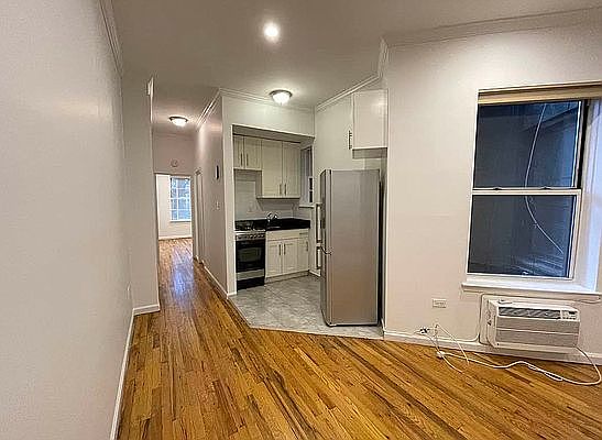 2nd image of 152 E 83rd St APT 2C