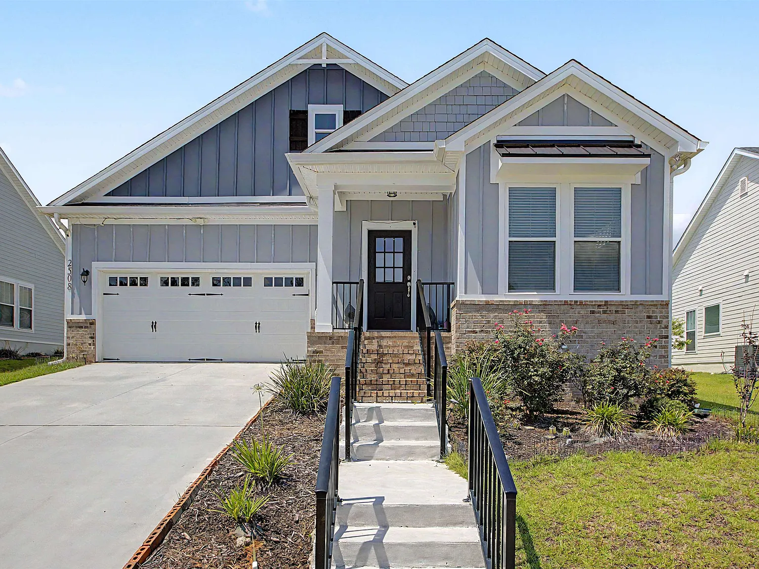 3 bed, 2.5 bath, 2151 sqft, $3,295 — Photo 1