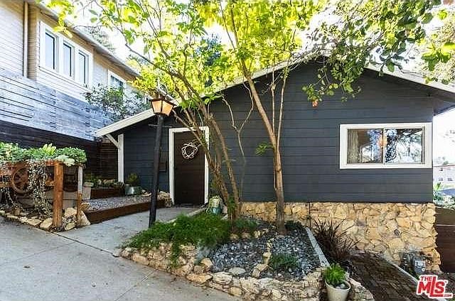 1st image of 2108 Loma Vista Pl