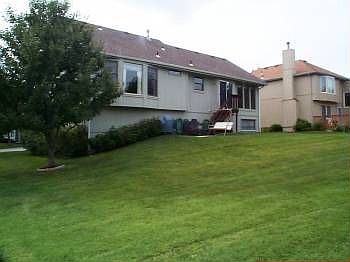 2nd image of 4751 Brockway St