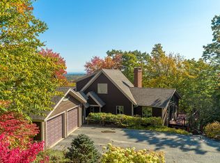 1 Spring Mountain Dr, Rockport, ME 04856