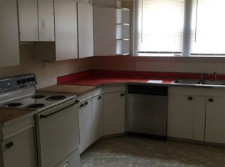 1211 12th St #1, Huntington, WV 25701