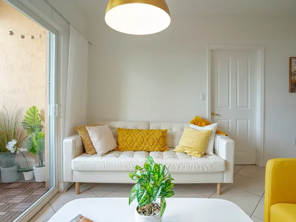 3221 SW 23rd St #Id1056251p, Miami, FL 33145