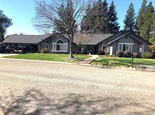 4590 Saratoga Dr, Redding, CA 96002