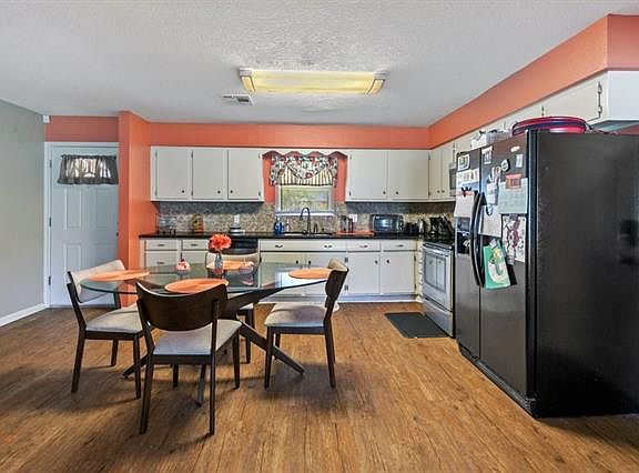 4th image of 500 Blackman St