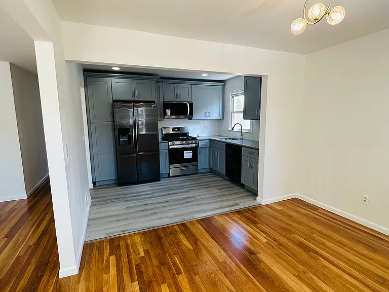 530 Bernard Ave #1 — Photo 11