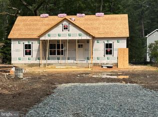 26 Harbor Ct, Montross, VA 22520