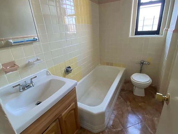 5th image of 2285 Bathgate Ave APT 5G