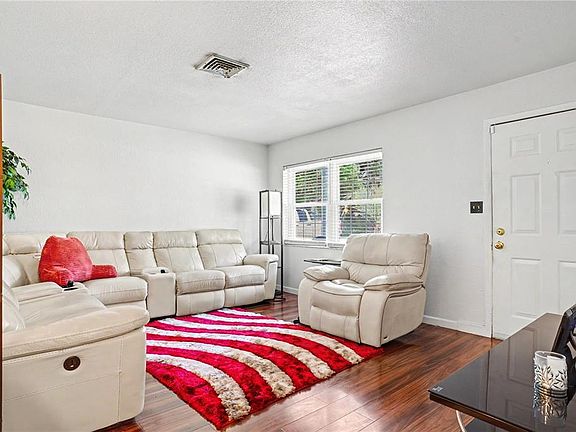 4th image of 2422 BERRY ROAD