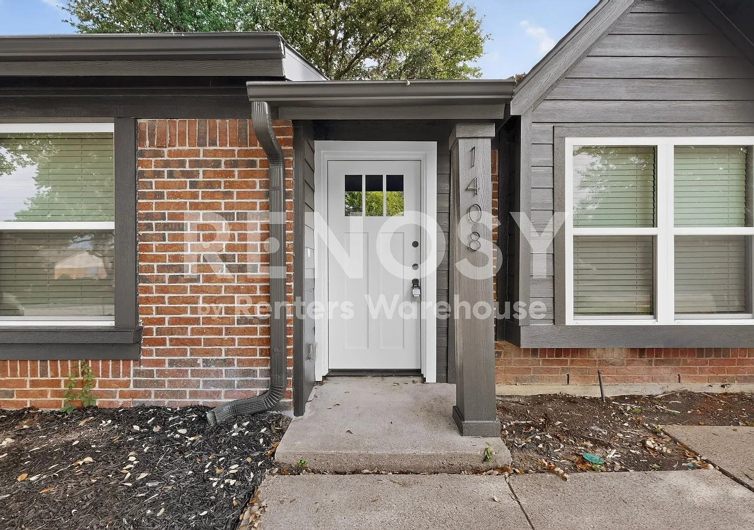 South Arlington Gem One Mont Rent Concession — Photo 4