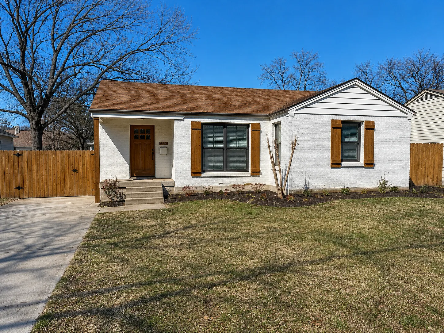 2716 W Biddison St — Photo 3