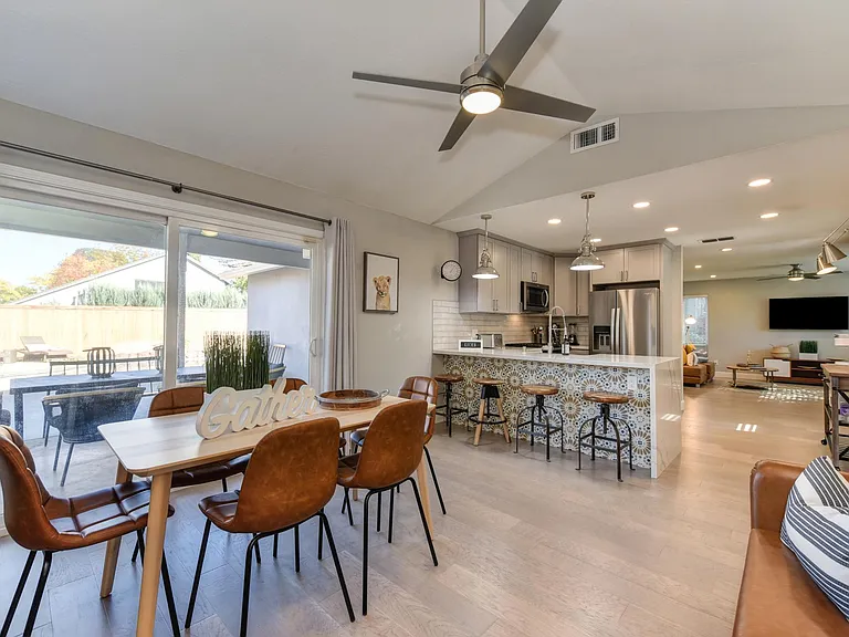 5613 Phlox Ct — Photo 64