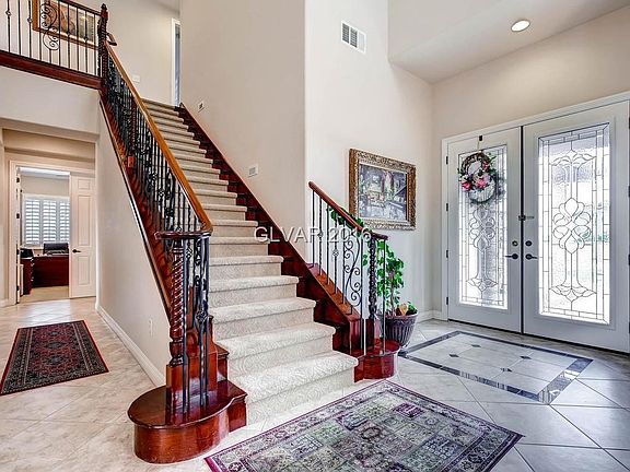 4th image of 7437 Bugler Swan Way
