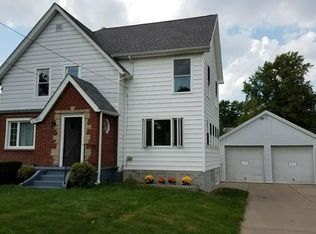 922 W Gore Rd, Erie, PA 16509