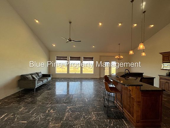 3rd image of 8426 S Black Hawk Dr