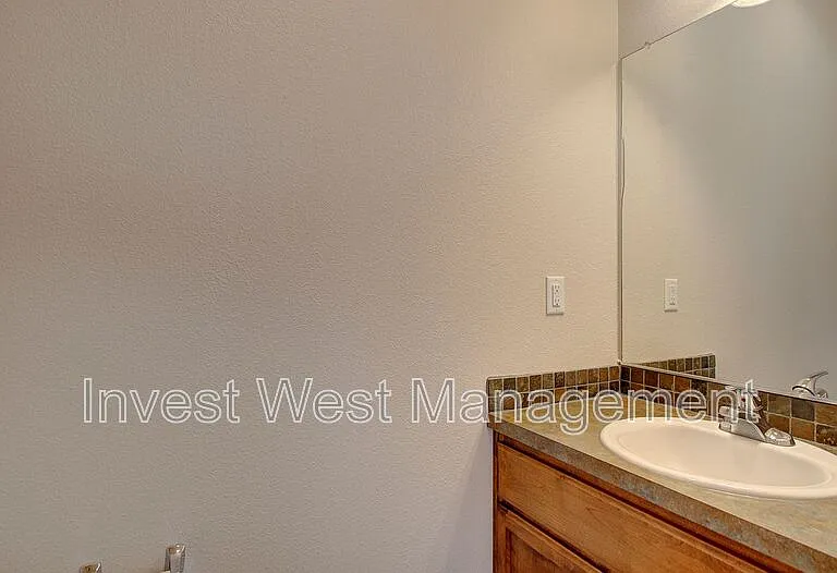 5215 NE 83rd Pl — Photo 8