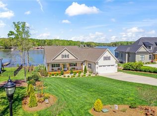 285 Rolling Rd, Lexington, NC 27292