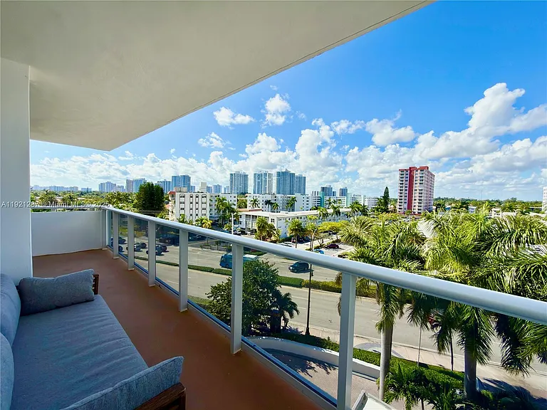3140 S Ocean Dr #512 — Photo 25