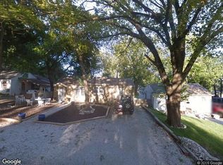 8929 McGee St, Kansas City, MO 64114
