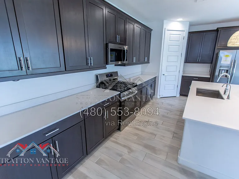 4204 E Enmark Dr — Photo 23