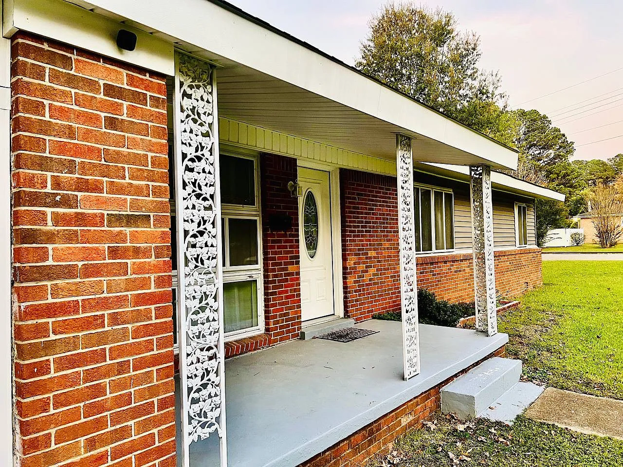 3 bed, 1596 sqft, $1,800 — Photo 2