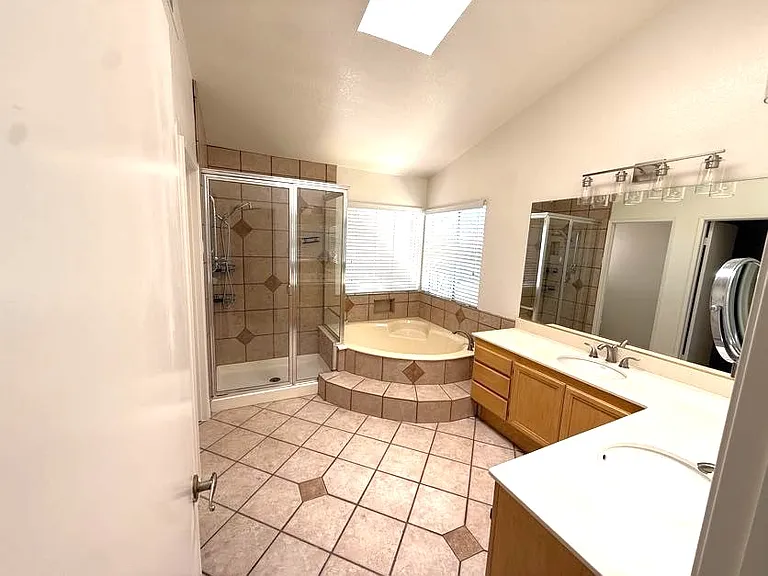 40087 Holden Cir — Photo 17
