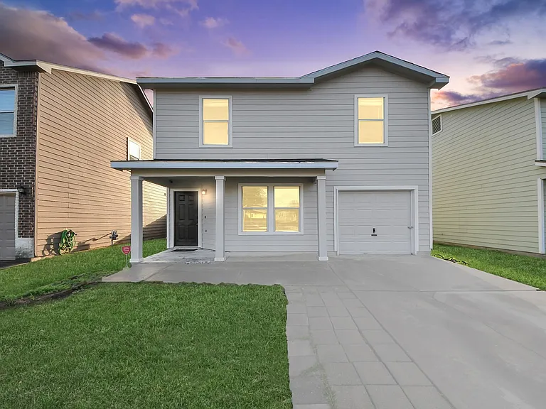 7826 Maverick Trace Ln — Photo 5