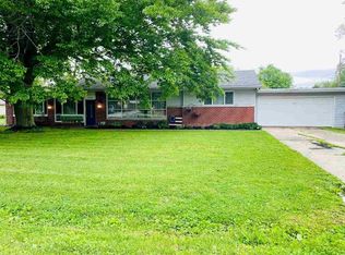 1012 Elizabeth Ln, Terre Haute, IN 47802