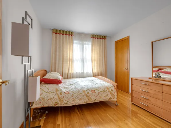 389 Mayfair Drive South image 14 of 17