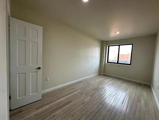 Rented by Highline Residential | media 13