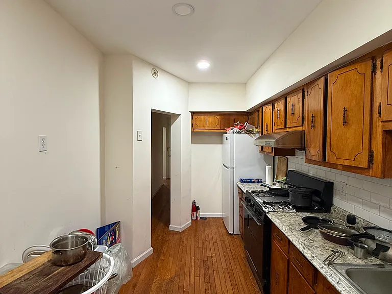 258 Hancock Ave #2 — Photo 8