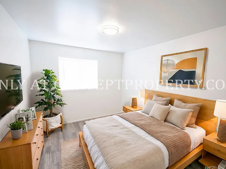 Aspen Pines — Photo 144