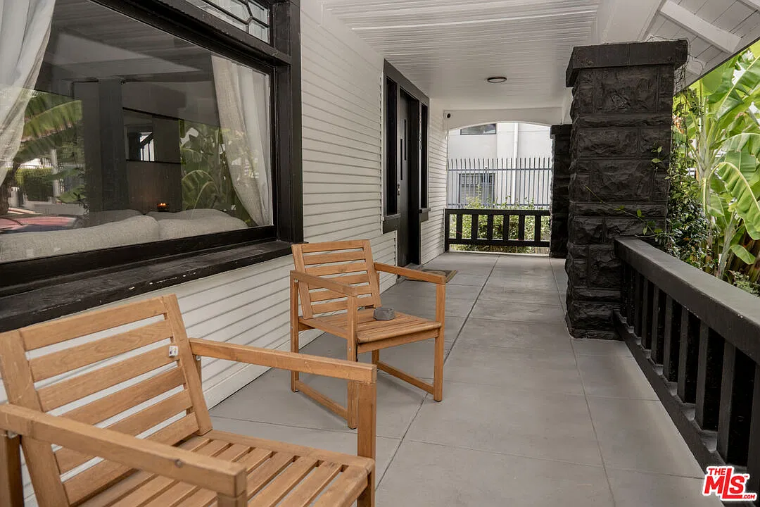 7 bed, 3.5 bath, 2543 sqft, $6,100 — Photo 4