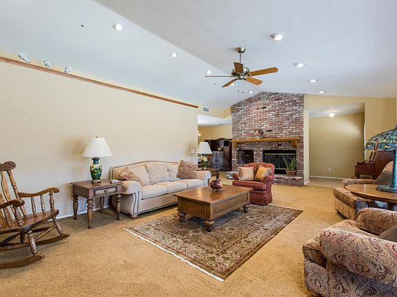 4th image of 30056 Calle Cerritos