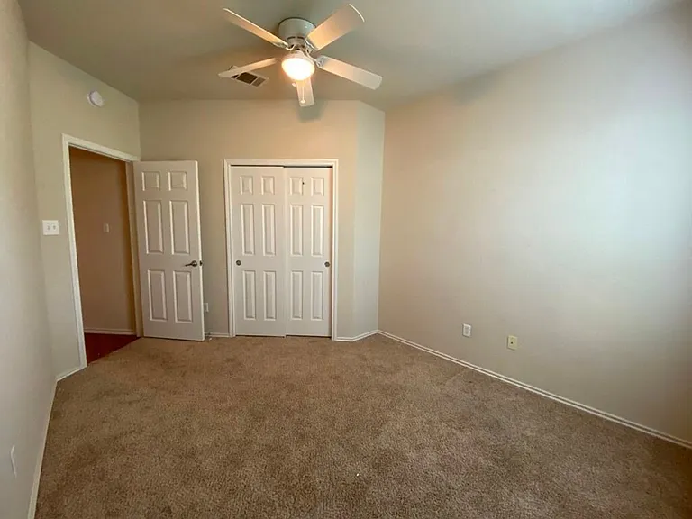 207 Brown St — Photo 20