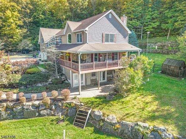 48 Sand Pond Rd, Hardyston Twp., NJ 07419