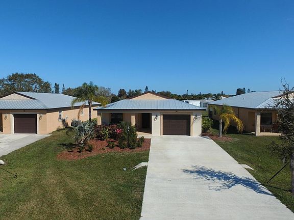 3rd image of 34 Silver Oak Dr