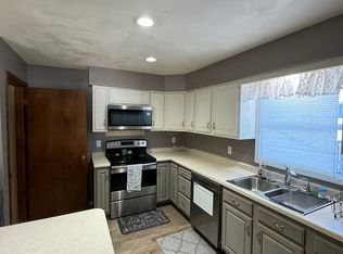 1513 5 1/2 Ave NE, Jamestown, ND 58401