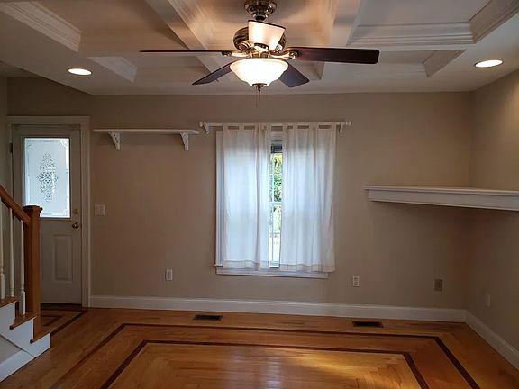 5th image of 22 Lyman Ave #1